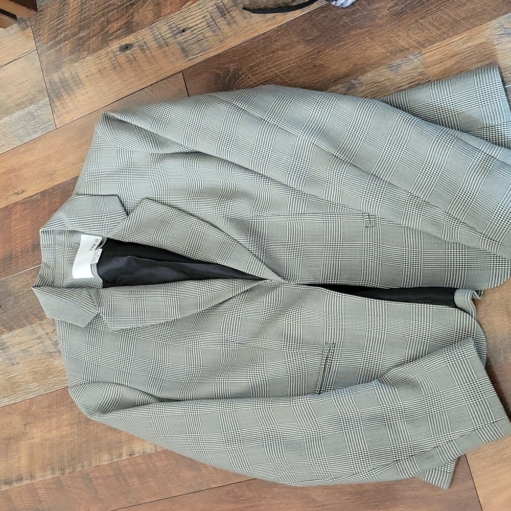 Bar III blazer size 6